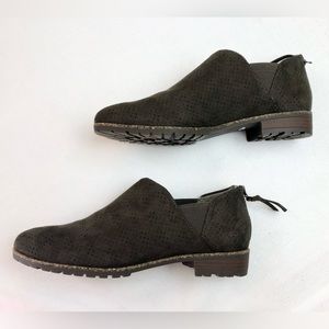 NWOT Dr. Scholl’s Olive Green Booties with Low Heel